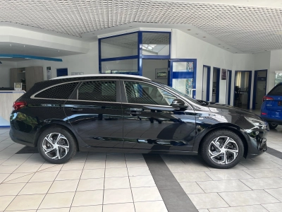 Hyundai i30 Kombi 1.5 T-GDI DCT 48V Trend, LED-SW,Navi