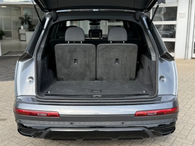 Audi Q7 50TDI S-LINE Competition Plus 7-Si. VOLL!