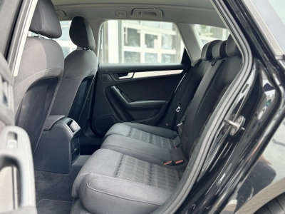 Audi A4 Avant 2.0 TDI S-Tronic S-line BI-XENON TEMP
