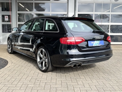 Audi A4 Avant 2.0 TDI S-Tronic S-line BI-XENON TEMP