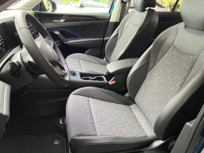 VW Tiguan 1.5 eTSI-DSG,Life,LED+,Komfort,AHK,18-Zoll