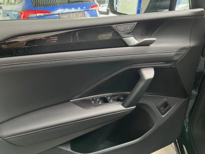 VW Tiguan 1.5 eTSI-DSG,Life,LED+,Komfort,AHK,18-Zoll