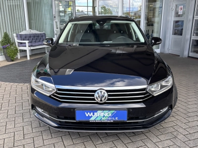 VW Passat Variant 1.8 TSI-DSG Highline ACC AHK LED