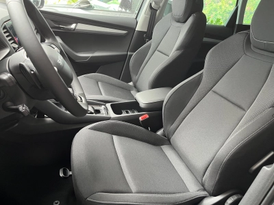 Skoda Karoq 1.5 TSI DSG+AHK+RFK+ACC+Navi+el.Heckkl.++