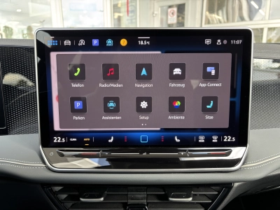 VW Passat 2.0TDI Business ACC Navi AHK Ambiente LED