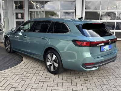 VW Passat 2.0TDI Business ACC Navi AHK Ambiente LED