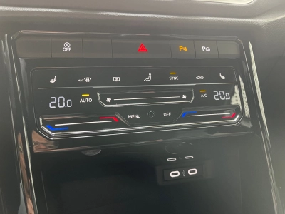 VW T-Roc R-LINE 1.5 TSI-OPF DSG IQ DRIVE, AHK