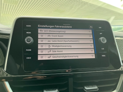 VW T-Roc R-LINE 1.5 TSI-OPF DSG IQ DRIVE, AHK