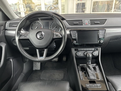 Skoda Superb Combi 2.0 TDI DSG Style 4x4 NAVI PDC DAB