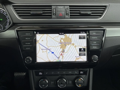 Skoda Superb Combi 2.0 TDI DSG Style 4x4 NAVI PDC DAB