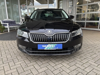Skoda Superb Combi 2.0 TDI DSG Style 4x4 NAVI PDC DAB