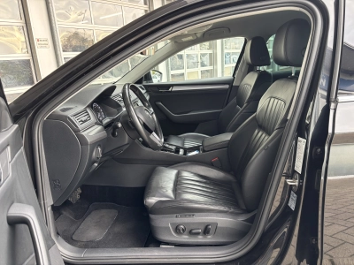 Skoda Superb Combi 2.0 TDI DSG Style 4x4 NAVI PDC DAB