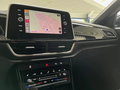 VW T-Roc R-LINE 1.5 TSI-OPF DSG IQ DRIVE, AHK