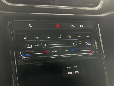 VW T-Roc R-LINE 1.5 TSI-OPF DSG IQ DRIVE, AHK