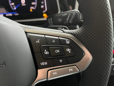 VW T-Roc R-LINE 1.5 TSI-OPF DSG IQ DRIVE, AHK