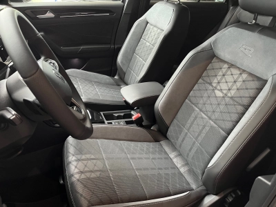 VW T-Roc R-LINE 1.5 TSI-OPF DSG IQ DRIVE, AHK