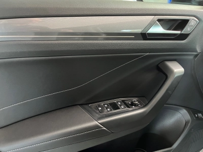 VW T-Roc STYLE 1.5 TSI-DSG, Matrix, EasyOpen, RFK
