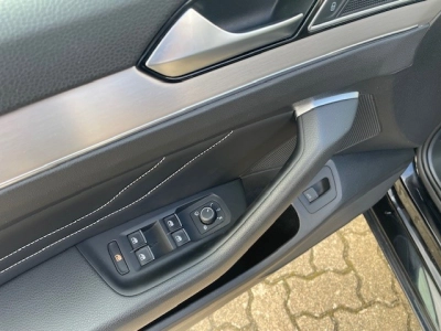 VW Passat Variant 2.0 TDI DSG Elegance,AHK,Matrix