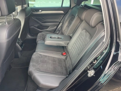 VW Passat Variant 2.0 TDI DSG Elegance,AHK,Matrix
