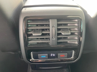 VW Passat Variant 2.0 TDI DSG Elegance,AHK,Matrix