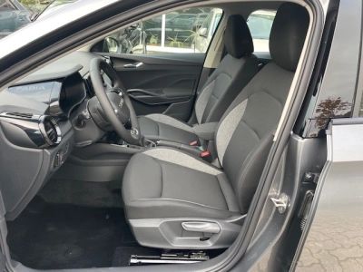 Skoda Fabia 1.0 TSI Essence,Sitzheiz,GRA,PDC,LED-SW