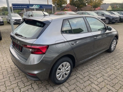 Skoda Fabia 1.0 TSI Essence,Sitzheiz,GRA,PDC,LED-SW