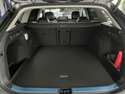 VW Passat Variant 2.0 TDI DSG Elegance,Leder,Sound