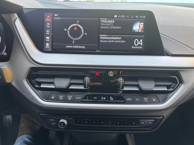 BMW 118 i Advantage Navi LED PDC Temp. + Limiter DAB