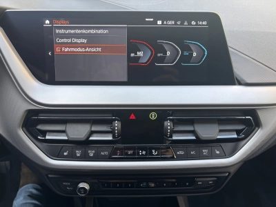 BMW 118 i Advantage Navi LED PDC Temp. + Limiter DAB