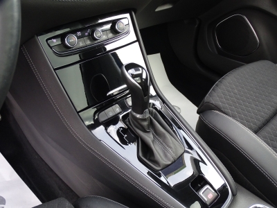 Opel Grandland X 1.6 Turbo / Innov./Automatik/LED