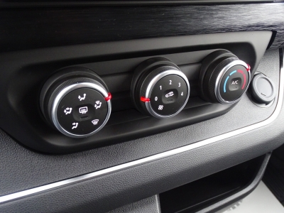 Renault Trafic 2.0 dCi L2 H1 / LED / KLIMA / 9-Sitzer  