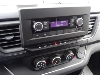 Renault Trafic 2.0 dCi L2 H1 / LED / KLIMA / 9-Sitzer  