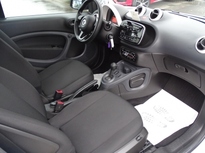 Smart ForTwo electric drive/EQ/Klimaauto/TEL/ALU/SHZG