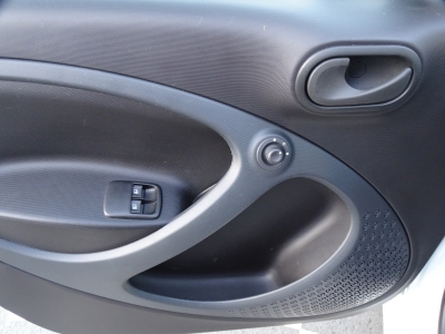 Smart Forfour electric drive/EQ/Klimaauto/TEL/ALU/SHZG