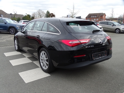 Mercedes-Benz CLA 180 Shooting Brake NAVI / PDC / SHZG / PANO