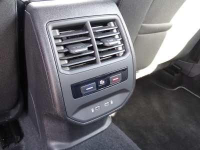 Seat Leon 1.5 TSI / Style / LED / PDC / FULL LINK 