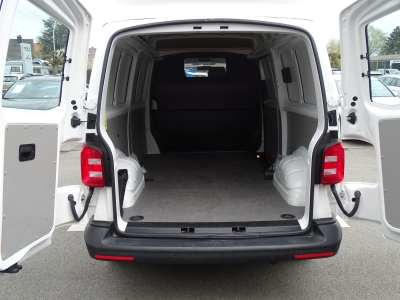 VW T6 Transporter 2.0TDI Kasten / DSG / KLIMA / PDC