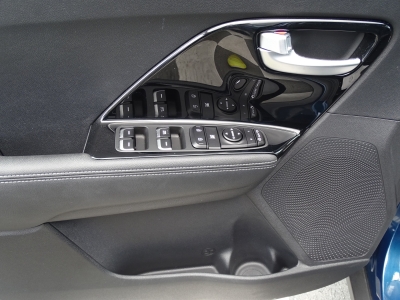 Kia Niro 1.6 Vision / HYBRID / NAVI / AUTOMATIK / 