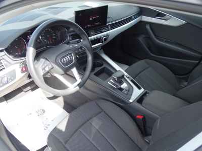 Audi A4 40TDI advanced / S-Tronic / DAB / NAVI / LED