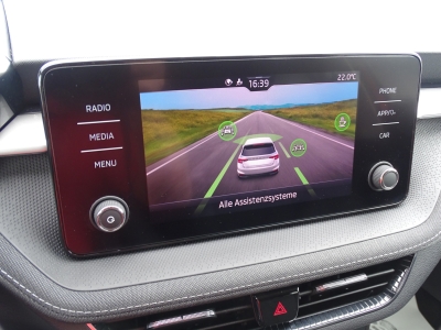 Skoda Fabia 1.0 Style*DSG*LED*DAB*SHZG*PDC*SMART LINK