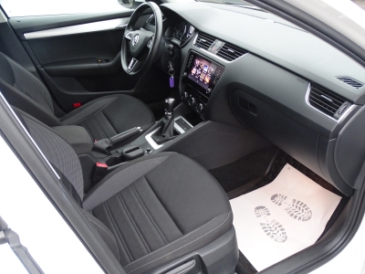 Skoda Octavia 1.0AMBITION*NAVI*SMART LINK*PDC*TEMPOMAT