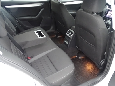 Skoda Octavia 1.0AMBITION*NAVI*SMART LINK*PDC*TEMPOMAT