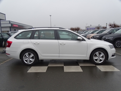 Skoda Octavia 1.0AMBITION*NAVI*SMART LINK*PDC*TEMPOMAT