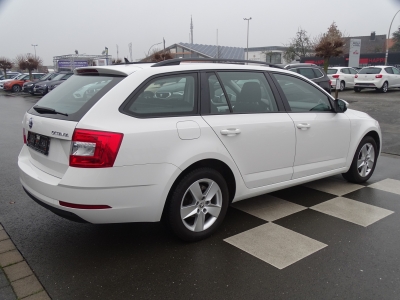 Skoda Octavia 1.0AMBITION*NAVI*SMART LINK*PDC*TEMPOMAT