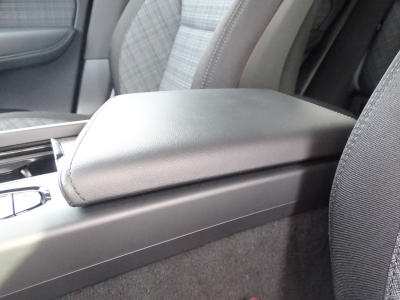 Volvo XC60 B4 CORE 2WD*LED*NAVI*RFK*GJR*4xSHZG*DAB*PDC