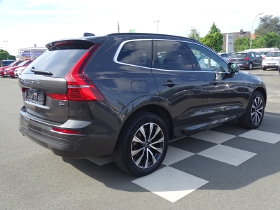 Volvo XC60 B4 CORE 2WD*LED*NAVI*RFK*GJR*4xSHZG*DAB*PDC