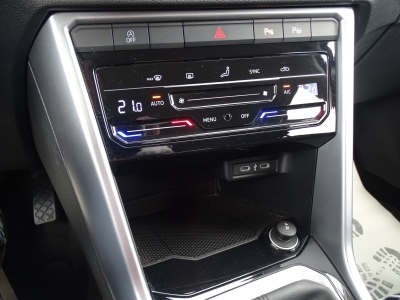 VW T-Roc 1.5 Life*DSG*LED*DAB*PDC*ACC* VIRTUAL C.*