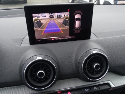 Audi Q2 30 TFSI*LED*DAB*KLIMA*PDC*RFK*TEL.*SPUR ASSI*