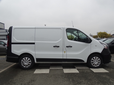 Nissan NV300 L1H1 2,7t*KLIMA*AHK*MFL*RFK*GJR*TEMPOMAT*