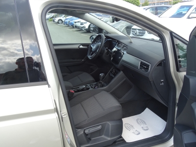 VW Touran 1.5*DSG*LED*DAB*RFK*APP CONNECT*7 SITZER